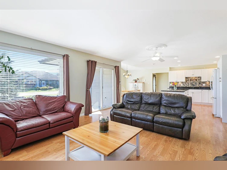 3357 Mill Street, Cumberland, BC, V0R 1S0 - 4