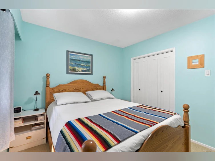 956 Carolwood Drive, Saanich, BC, V8X 3V1 - 23