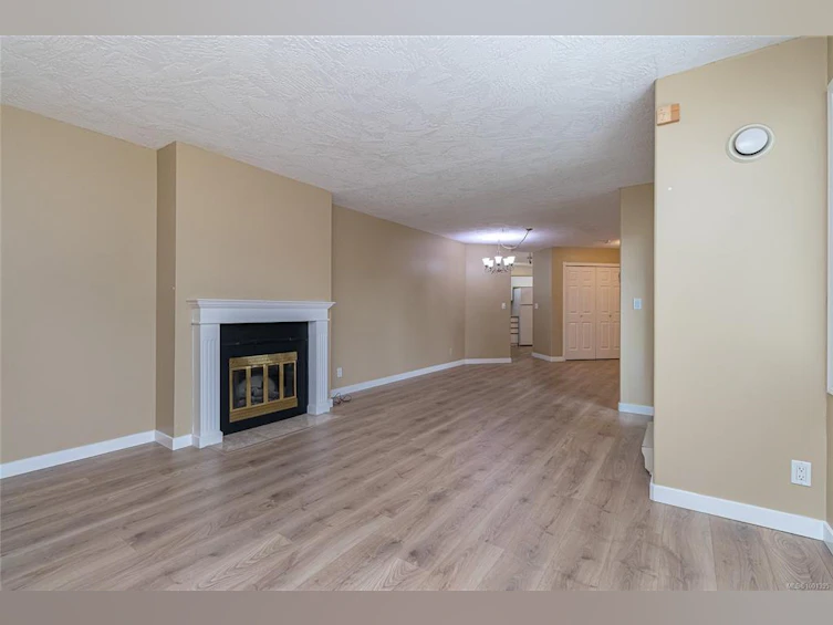 104-3900 Shelbourne Street, Saanich, BC, V8P 4H8 - 9