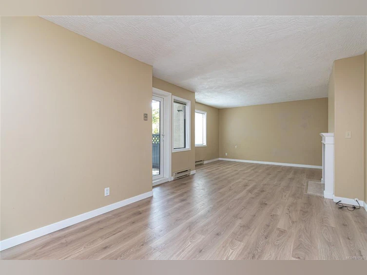 104-3900 Shelbourne Street, Saanich, BC, V8P 4H8 - 17