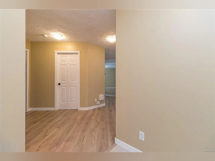 104-3900 Shelbourne Street, Saanich, BC, V8P 4H8 - 5