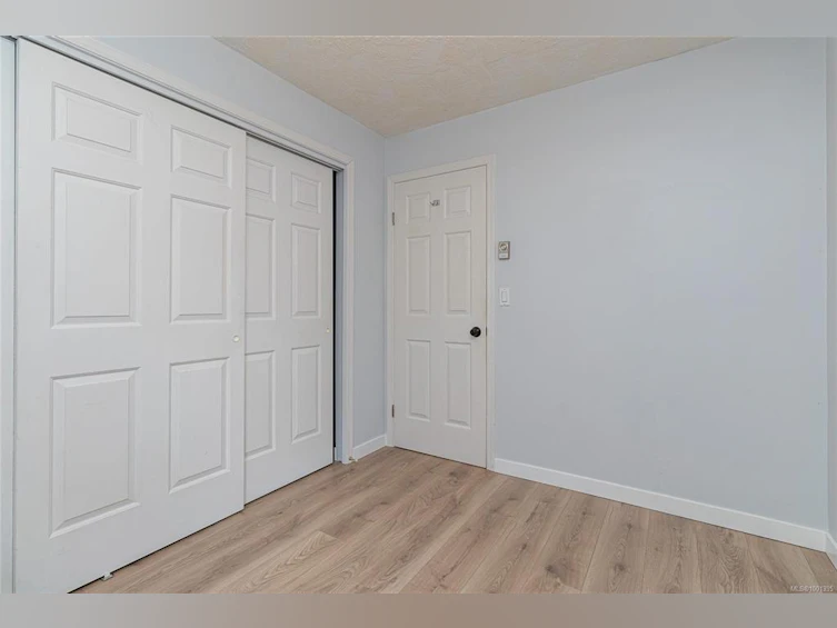 104-3900 Shelbourne Street, Saanich, BC, V8P 4H8 - 33