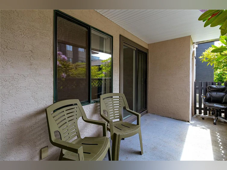104-3900 Shelbourne Street, Saanich, BC, V8P 4H8 - 40