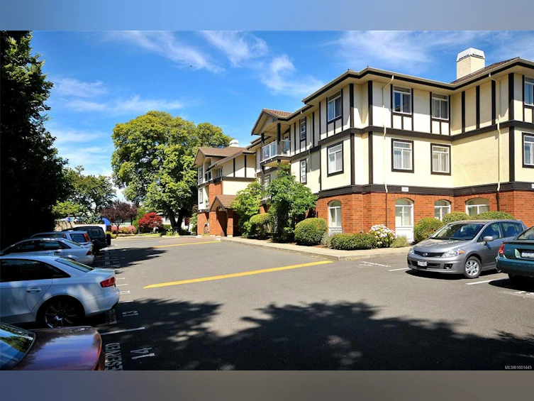 101-2045 Carrick Street, Oak Bay, BC, V8R 2M5 - 18