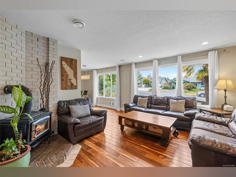 660 Phillips Street, Parksville, BC, V9P 1A8 - 4