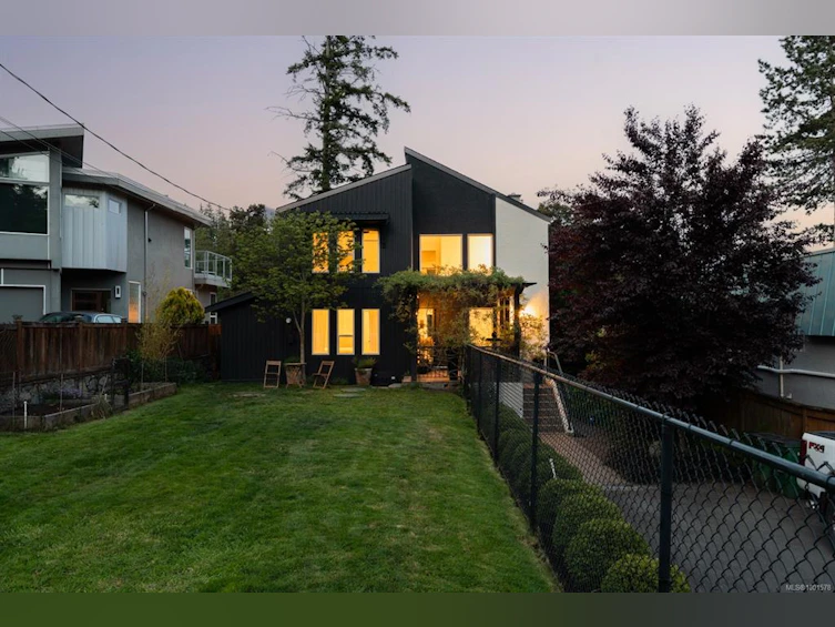 5045 Prospect Lake Road, Saanich, BC, V9E 1J5 - 63