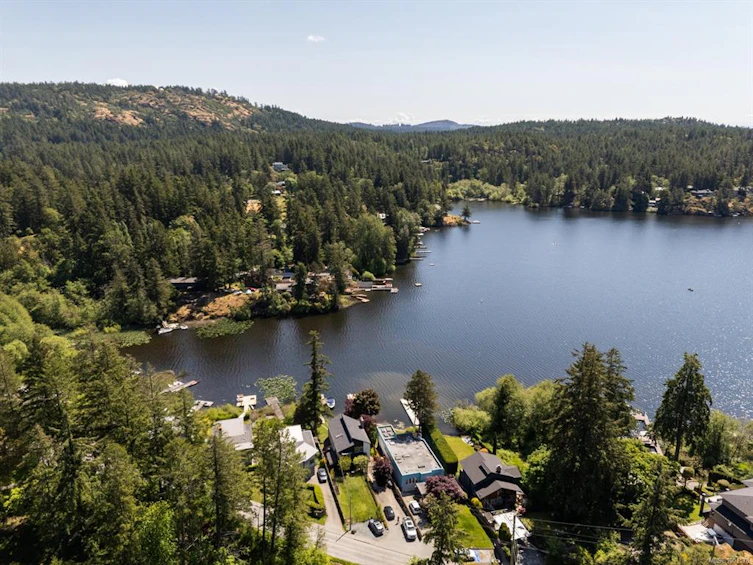 5045 Prospect Lake Road, Saanich, BC, V9E 1J5 - 74