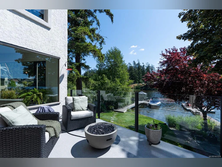 5045 Prospect Lake Road, Saanich, BC, V9E 1J5 - 33