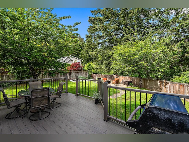 2287 Meadow Vale Drive, View Royal, BC, V9B 6J2 - 24