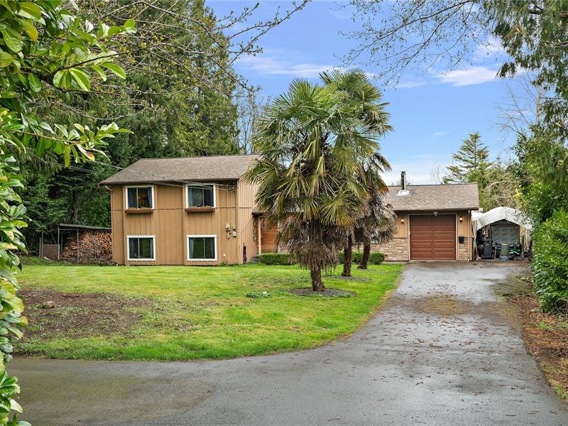 2066 Mctavish Road, North Saanich BC V8L 1E2