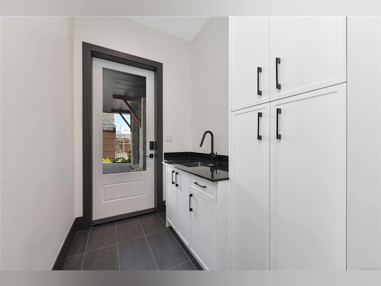 2025 Pinehurst Terrace, Langford, BC, V9B 3S3 - 29