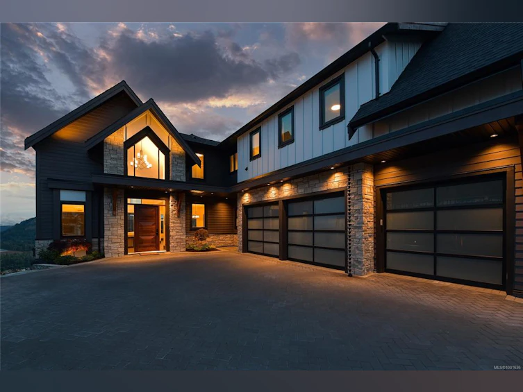 2025 Pinehurst Terrace, Langford, BC, V9B 3S3 - 3
