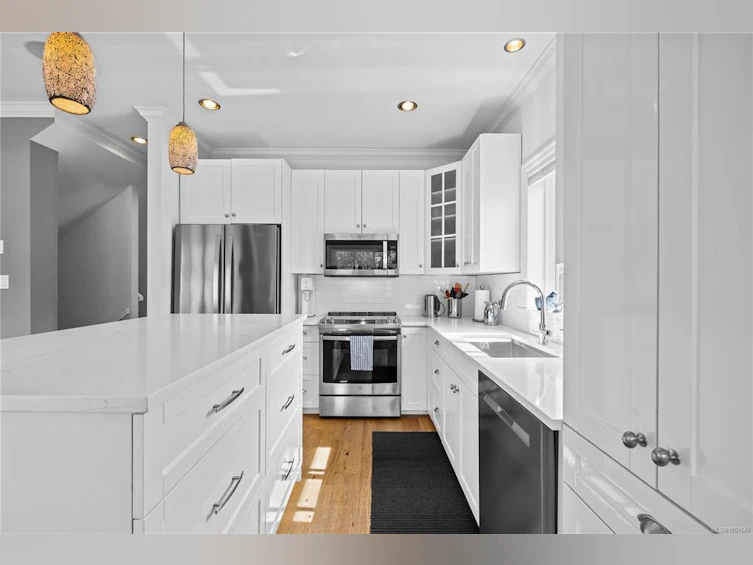 1-1508 Holly Street, Victoria, BC, V8R 2Y5 - 11