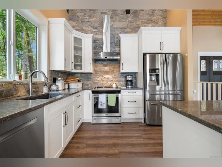 8130 Sa Seen Os Crescent, Youbou, BC, V0R 3E1 - 25