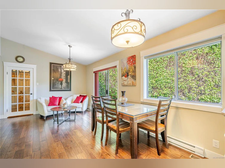 3979 Blue Ridge Place, Saanich, BC, V8Z 2V3 - 18