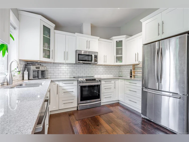 3979 Blue Ridge Place, Saanich, BC, V8Z 2V3 - 28
