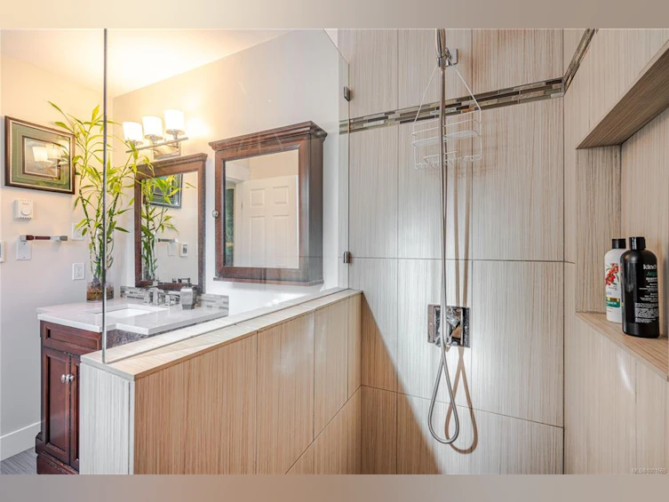 3979 Blue Ridge Place, Saanich, BC, V8Z 2V3 - 42