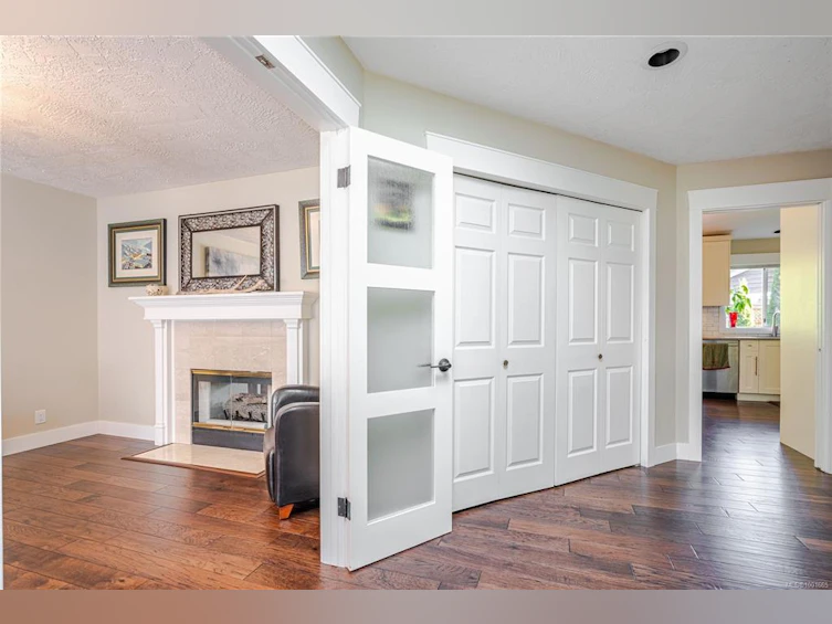 3979 Blue Ridge Place, Saanich, BC, V8Z 2V3 - 10