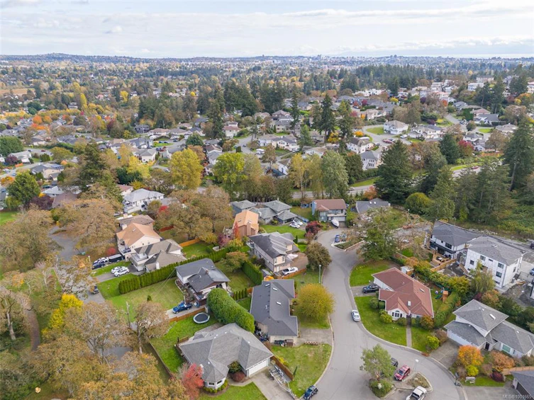 3979 Blue Ridge Place, Saanich, BC, V8Z 2V3 - 80