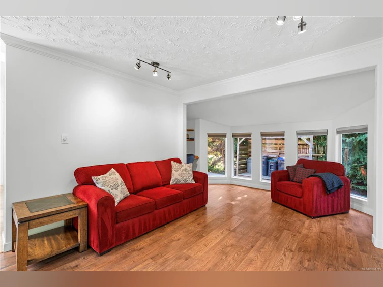 1676 Wilkinson Road, Nanaimo, BC, V9X 1V6 - 3