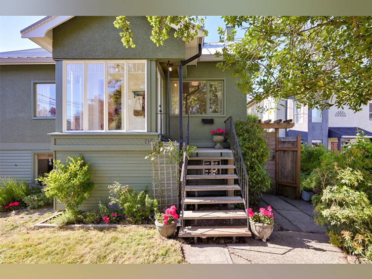 715 Powderly Avenue, Victoria, BC, V9A 2Z3 - 79