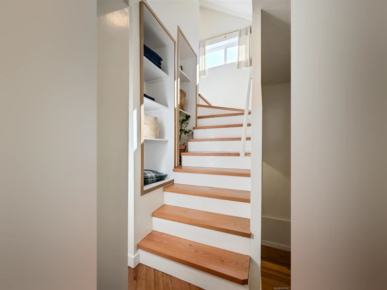715 Powderly Avenue, Victoria, BC, V9A 2Z3 - 34