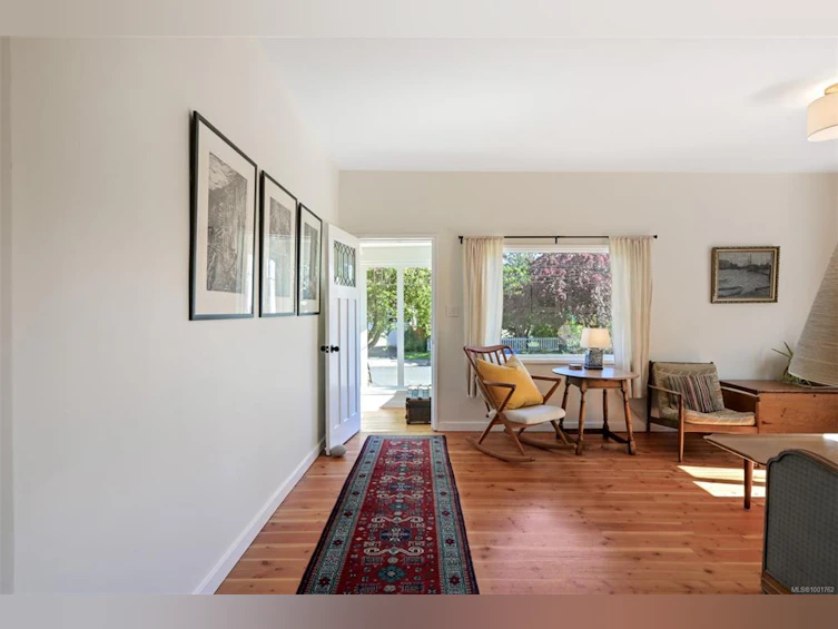 715 Powderly Avenue, Victoria, BC, V9A 2Z3 - 8