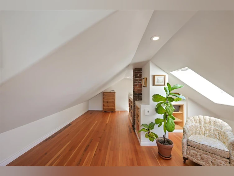 715 Powderly Avenue, Victoria, BC, V9A 2Z3 - 37