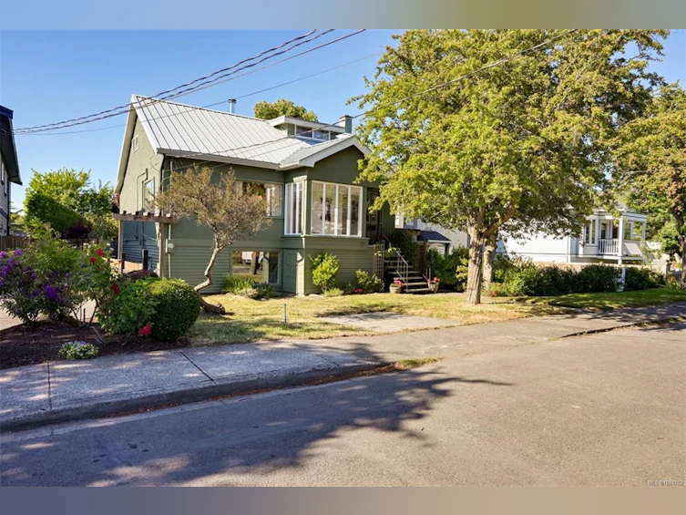 715 Powderly Avenue, Victoria, BC, V9A 2Z3 - 84