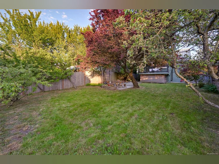 715 Powderly Avenue, Victoria, BC, V9A 2Z3 - 68