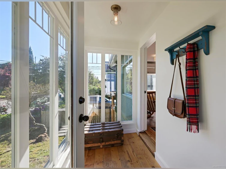 715 Powderly Avenue, Victoria, BC, V9A 2Z3 - 6
