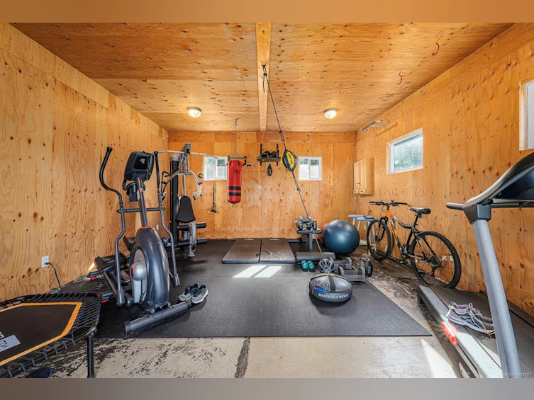 505 Arbutus Bay Road, Fanny Bay, BC, V0R 1W0 - 40