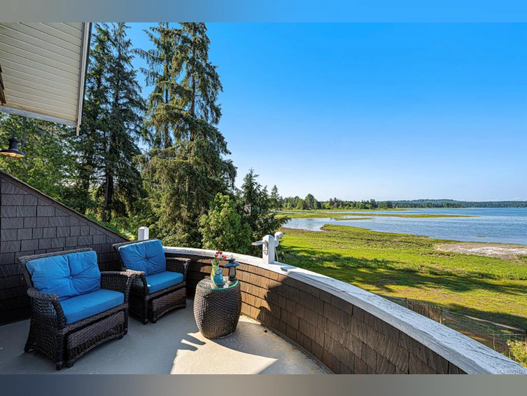 505 Arbutus Bay Road, Fanny Bay, BC, V0R 1W0 - 12
