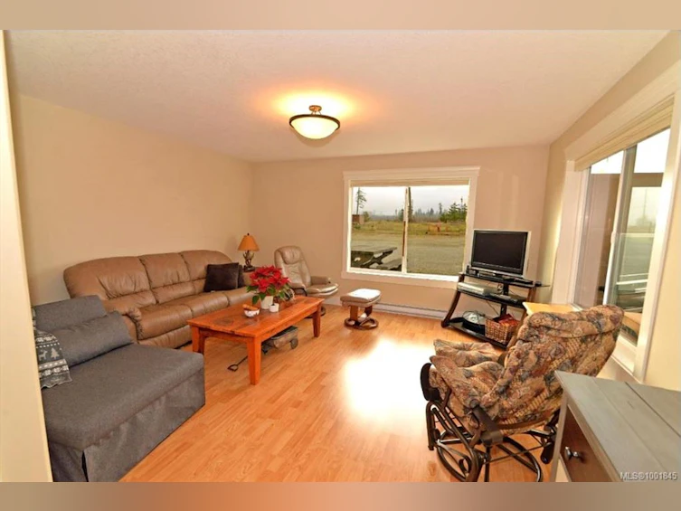 1355 Hodges Road, French Creek, BC, V9P 2B5 - 10