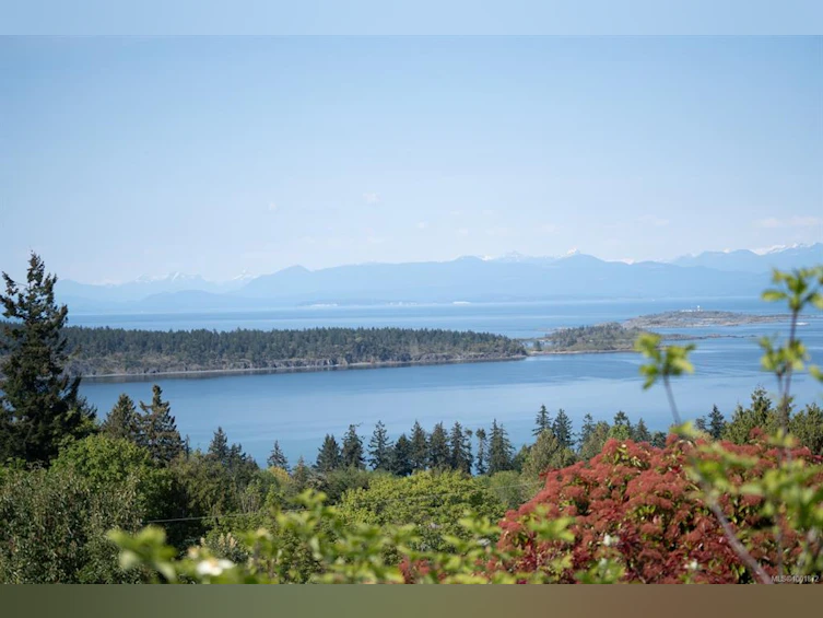 8077 Northwind Drive, Nanaimo, BC, V0R 2H0 - 4