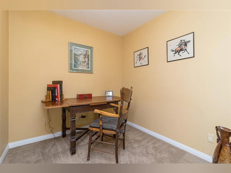 201-2278 James White Boulevard, Sidney, BC, V8L 1Z4 - 18