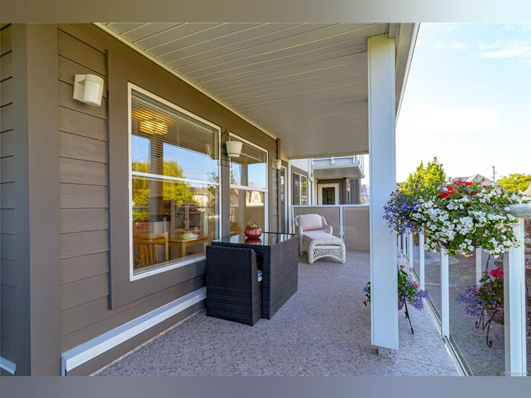 201-2278 James White Boulevard, Sidney, BC, V8L 1Z4 - 21