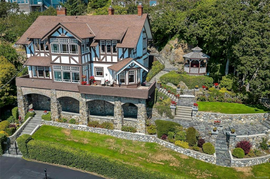 1926 Crescent Road, Oak Bay, BC, V8S 2H1
