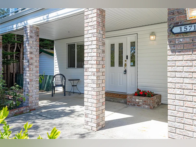 1571 Juan De Fuca Boulevard, French Creek, BC, V9P 1Y2 - 12