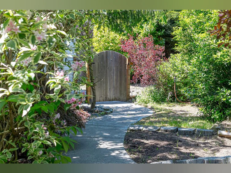 1571 Juan De Fuca Boulevard, French Creek, BC, V9P 1Y2 - 46