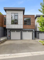 7 Avanti Place