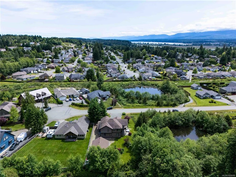 2860 Gatehouse Place, Courtenay, BC, V9N 4B3 - 10