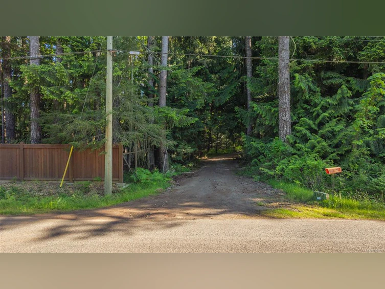 3182 Melon Road, Hilliers, BC, V9K 2J5 - 65