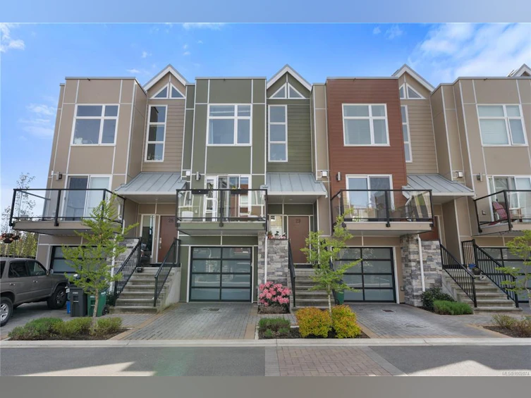 29-4355 Viewmont Avenue, Saanich, BC, V8Z 5K8 - 32