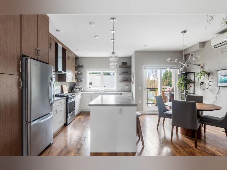 29-4355 Viewmont Avenue, Saanich, BC, V8Z 5K8 - 5