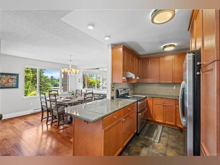 T103-105 E Gorge Road, Victoria, BC, V9A 6Z3 - 12
