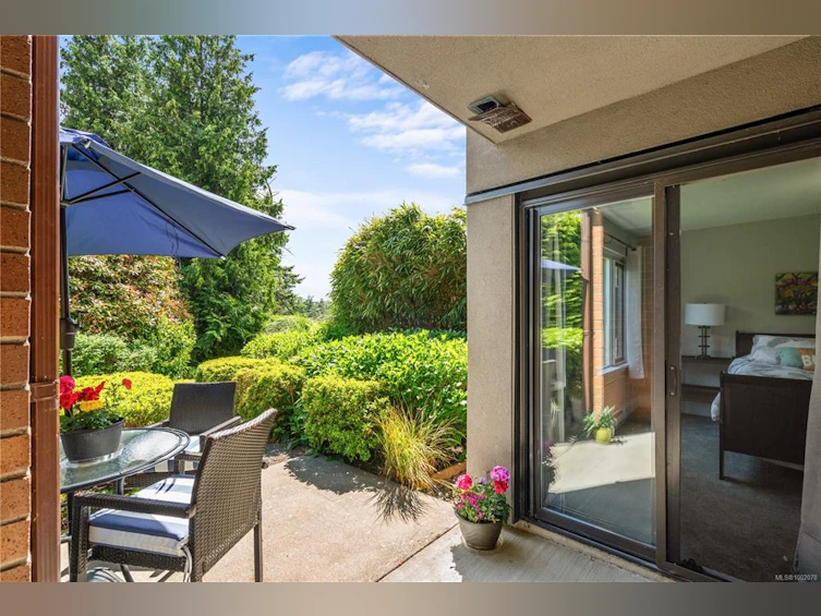 T103-105 E Gorge Road, Victoria, BC, V9A 6Z3 - 27