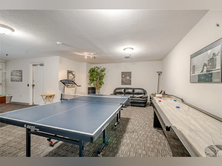 T103-105 E Gorge Road, Victoria, BC, V9A 6Z3 - 45