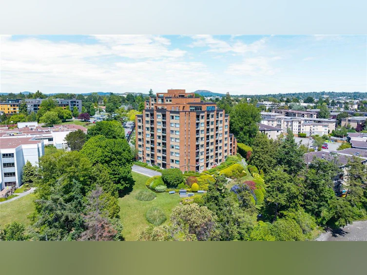 T103-105 E Gorge Road, Victoria, BC, V9A 6Z3 - 4