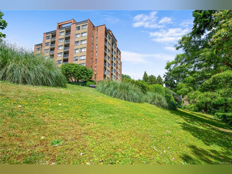 T103-105 E Gorge Road, Victoria, BC, V9A 6Z3 - 33